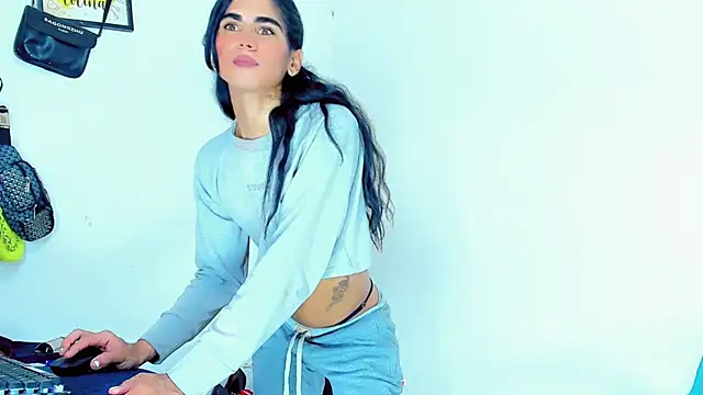 hannabigdirty online show from 12/19/24, 04:35