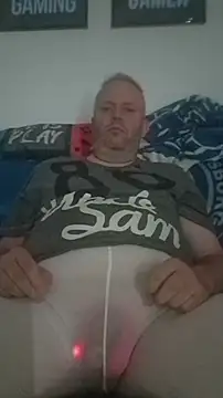 ShyBoy1982 online show from 11/02/25, 12:13