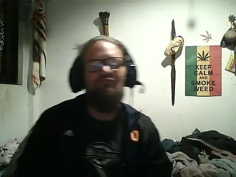 Snapshot of LECHEBALLS chatting on 10/18/25, 01:52 LECHEBALLS online show from 10/18/25, 01:52