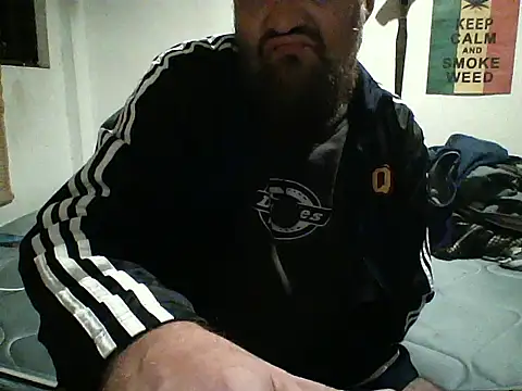 Snapshot of LECHEBALLS chatting on 10/28/25, 07:45 LECHEBALLS online show from 10/28/25, 07:45