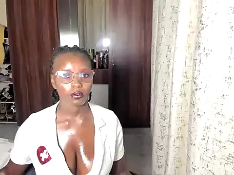 Snapshot of supa_queen254 chatting on 06/14/26, 09:50 supa queen254 online show from 06/14/26, 09:50