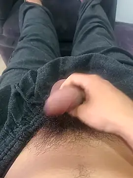 Snapshot of Brubrun chatting on 10/10/25, 11:20 Brubrun online show from 10/10/25, 11:20