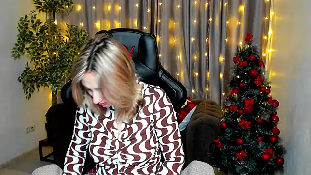 Sinty Noria online show from 12/28/24, 01:08