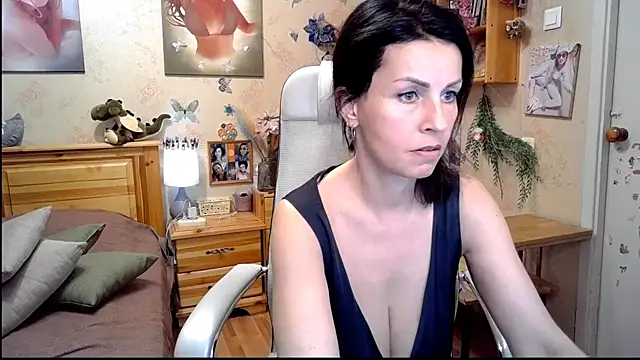 Kendra Mom online show from 05/25/26, 01:06