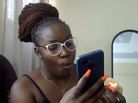 Snapshot of Sexy_racy_rebel_ chatting on 02/14/26, 12:02 Sexy racy rebel online show from 02/14/26, 12:02