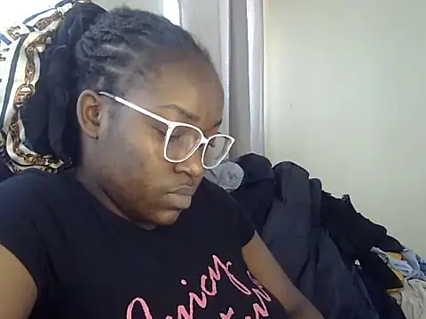 Snapshot of Sexy_racy_rebel_ chatting on 03/05/26, 01:29 Sexy racy rebel online show from 03/05/26, 01:29
