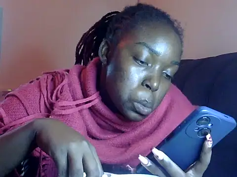 Snapshot of Sexy_racy_rebel_ chatting on 05/05/26, 07:44 Sexy racy rebel online show from 05/05/26, 07:44