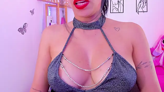 EmillySanders online show from 07/29/26, 10:19