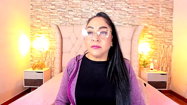 Gina Myers online show from 09/26/25, 12:42