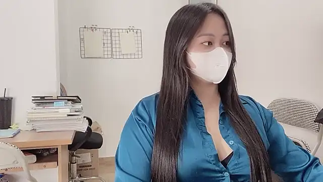 Snapshot of Bamboo_Swetie chatting on 09/17/25, 12:07 Bamboo Swetie online show from 09/17/25, 12:07