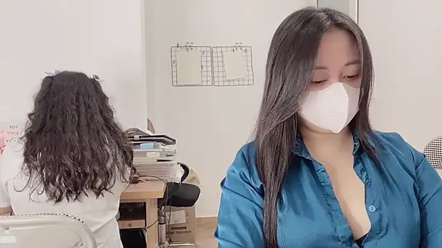 Snapshot of Bamboo_Swetie chatting on 09/19/25, 02:51 Bamboo Swetie online show from 09/19/25, 02:51