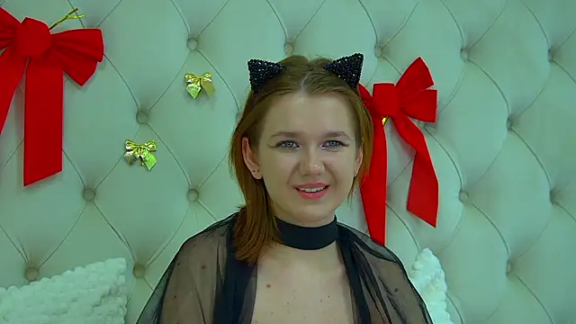 LessySmith online show from 12/22/24, 02:16