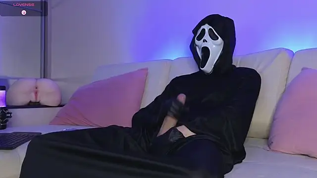 Snapshot of _FetishBoyFun_ chatting on 10/28/25, 04:09 FetishBoyFun online show from 10/28/25, 04:09