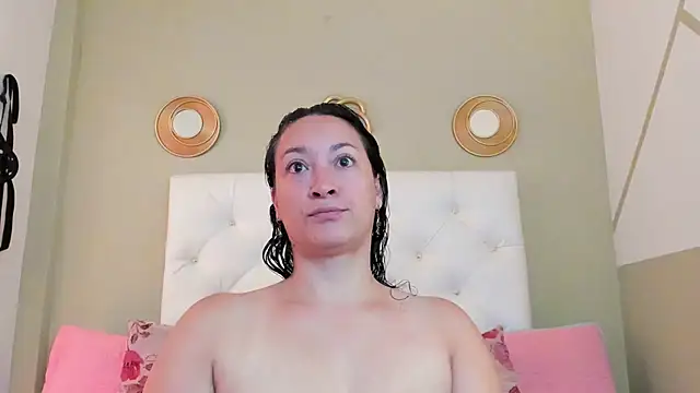 jessi lovers online show from 10/22/25, 11:43