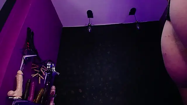 Alexa Slave online show from 12/24/24, 09:11