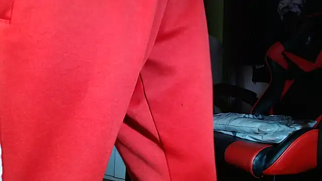 Snapshot of MASTERMONEY chatting on 12/04/24, 12:25 MASTERMONEY online show from 12/04/24, 12:25