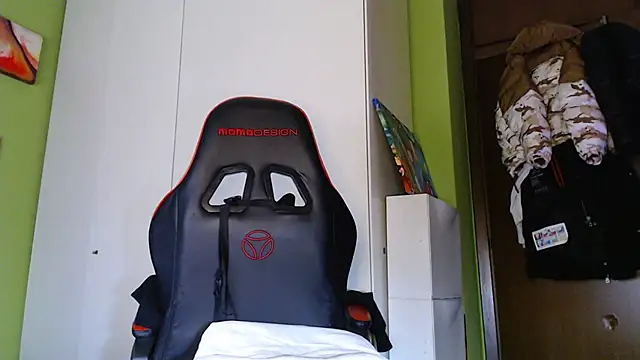 Snapshot of MASTERMONEY chatting on 03/10/25, 01:10 MASTERMONEY online show from 03/10/25, 01:10