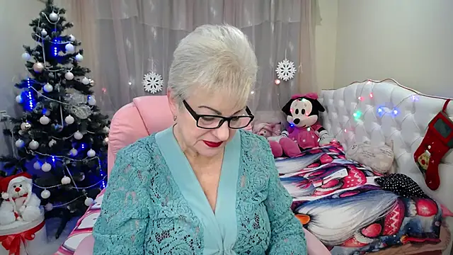 KayleSmoll online show from 12/26/24, 10:41
