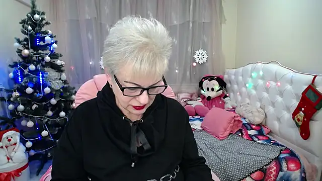 KayleSmoll online show from 12/29/24, 05:10