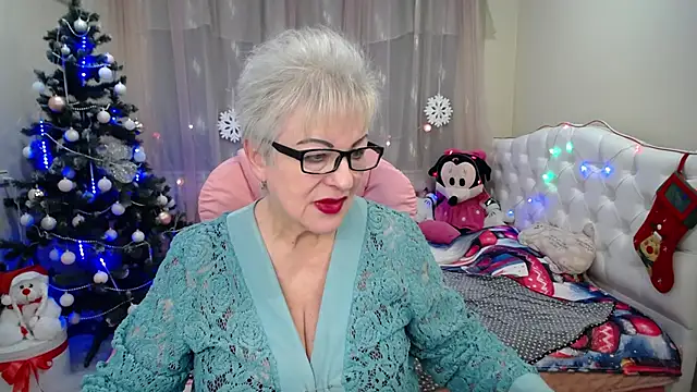 KayleSmoll online show from 12/30/24, 10:34
