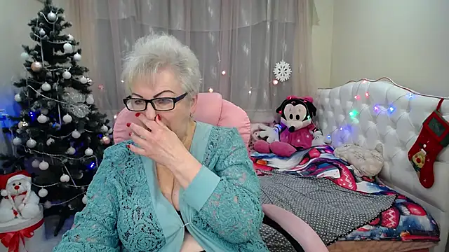 KayleSmoll online show from 12/31/24, 01:36