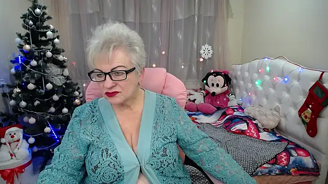 KayleSmoll online show from 12/31/24, 04:38