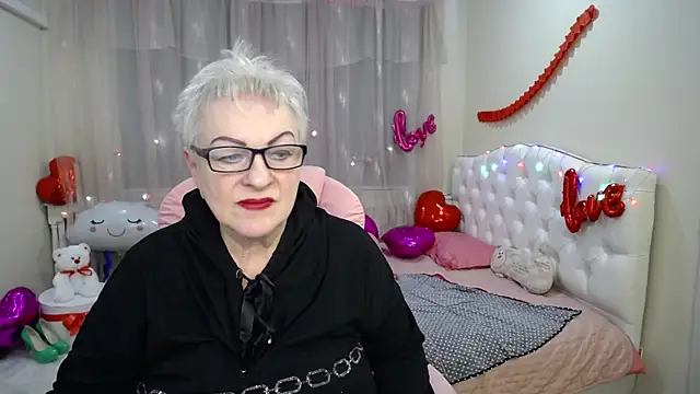 KayleSmoll online show from 02/12/25, 02:03