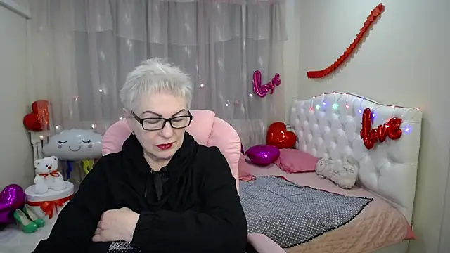 KayleSmoll online show from 02/12/25, 05:05
