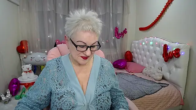 KayleSmoll online show from 02/15/25, 01:31