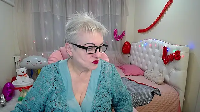 KayleSmoll online show from 02/22/25, 05:34