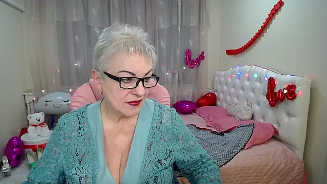 KayleSmoll online show from 02/26/25, 10:42