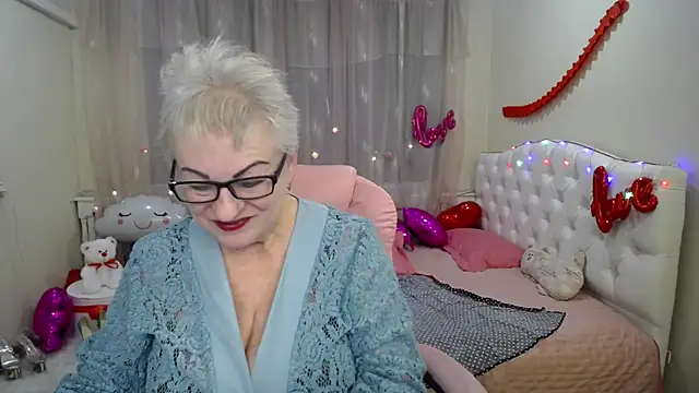 KayleSmoll online show from 03/01/25, 04:58