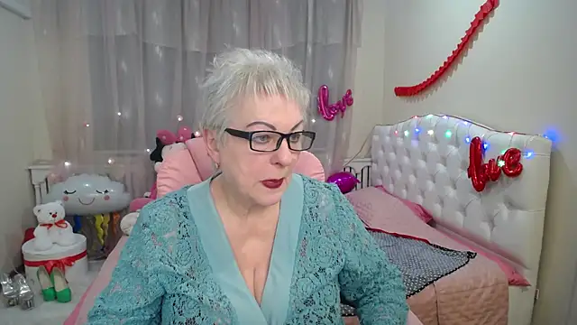 KayleSmoll online show from 03/12/25, 01:36