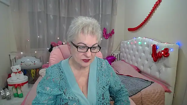 KayleSmoll online show from 03/12/25, 04:41