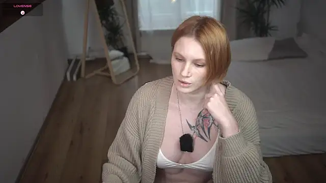 AkaneiroDemon online show from 01/14/25, 01:38