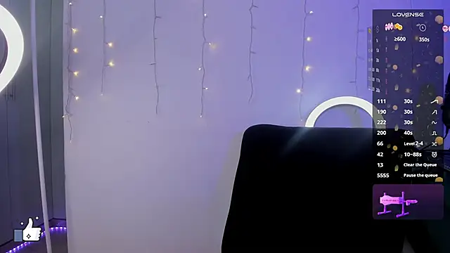 Snapshot of the_alexashow chatting on 12/14/24, 12:44 the alexashow online show from 12/14/24, 12:44