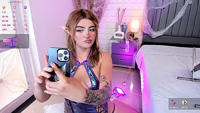 alice-millerr online show from 10/28/25, 07:05