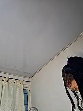 Kloemoretti online show from 10/08/25, 06:27