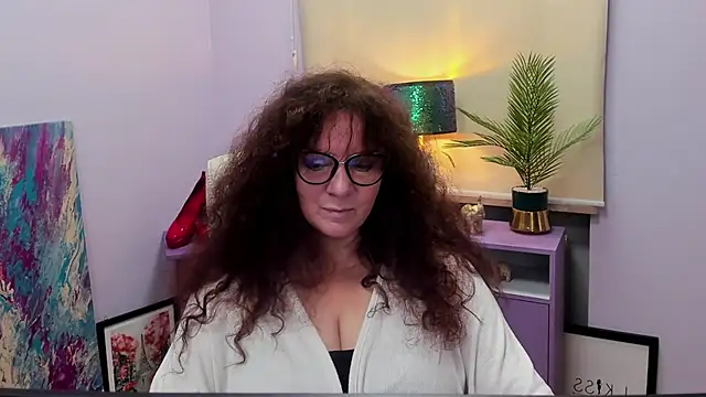 Alice xHeart online show from 12/22/24, 08:16
