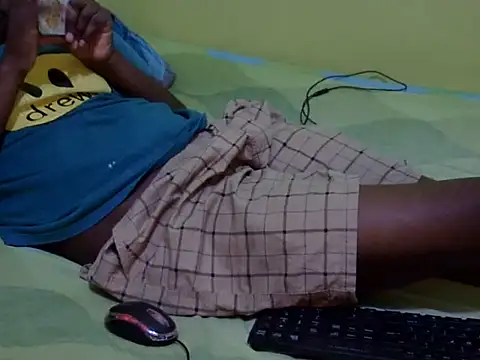 Snapshot of QUEEN-LIZ chatting on 09/12/25, 06:24 QUEEN-LIZ online show from 09/12/25, 06:24