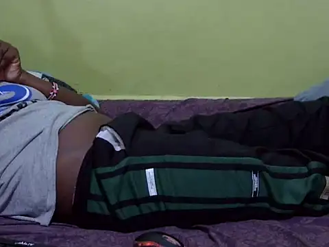 Snapshot of QUEEN-LIZ chatting on 10/10/25, 06:07 QUEEN-LIZ online show from 10/10/25, 06:07