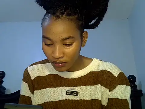 cute-alexis online show from 06/22/26, 10:01