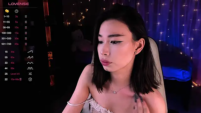 Snapshot of sensualily chatting on 12/16/24, 05:54 sensualily online show from 12/16/24, 05:54