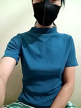 YunLem online show from 01/17/25, 01:04