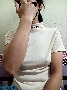 YunLem online show from 01/18/25, 02:12