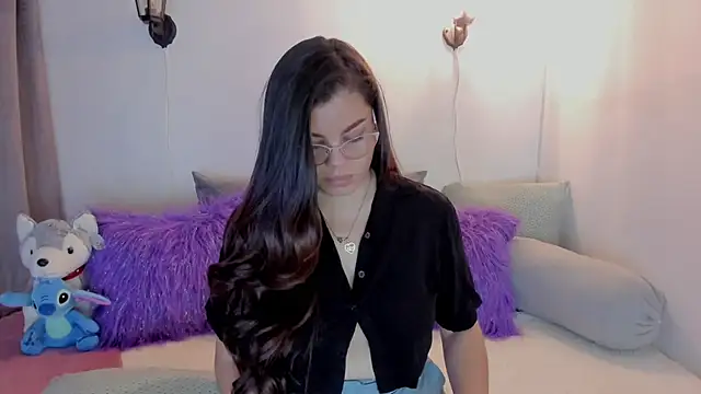 Snapshot of CherryBlossomm_ chatting on 02/23/25, 02:07 CherryBlossomm online show from 02/23/25, 02:07