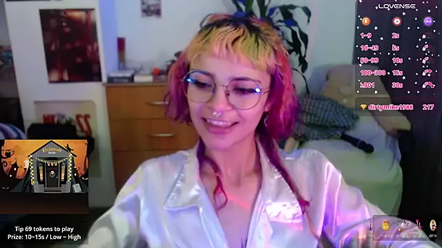 lila bratz online show from 10/24/25, 06:15