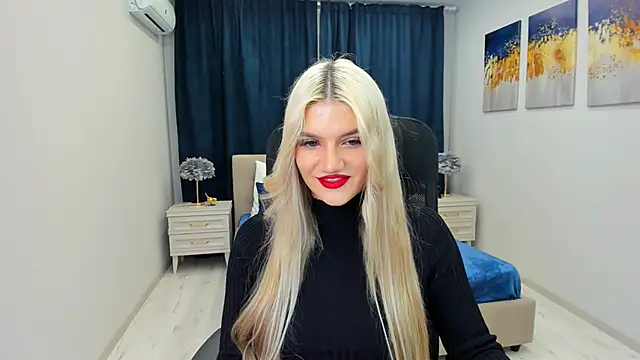 SelenaeMoore online show from 01/11/25, 07:38