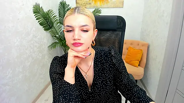 SelenaeMoore online show from 03/13/25, 02:44