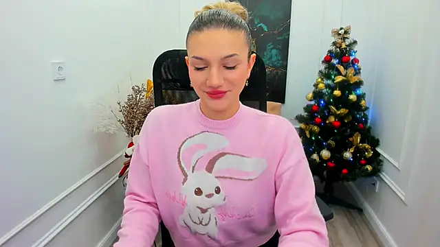 SelenaeMoore online show from 12/05/25, 03:26